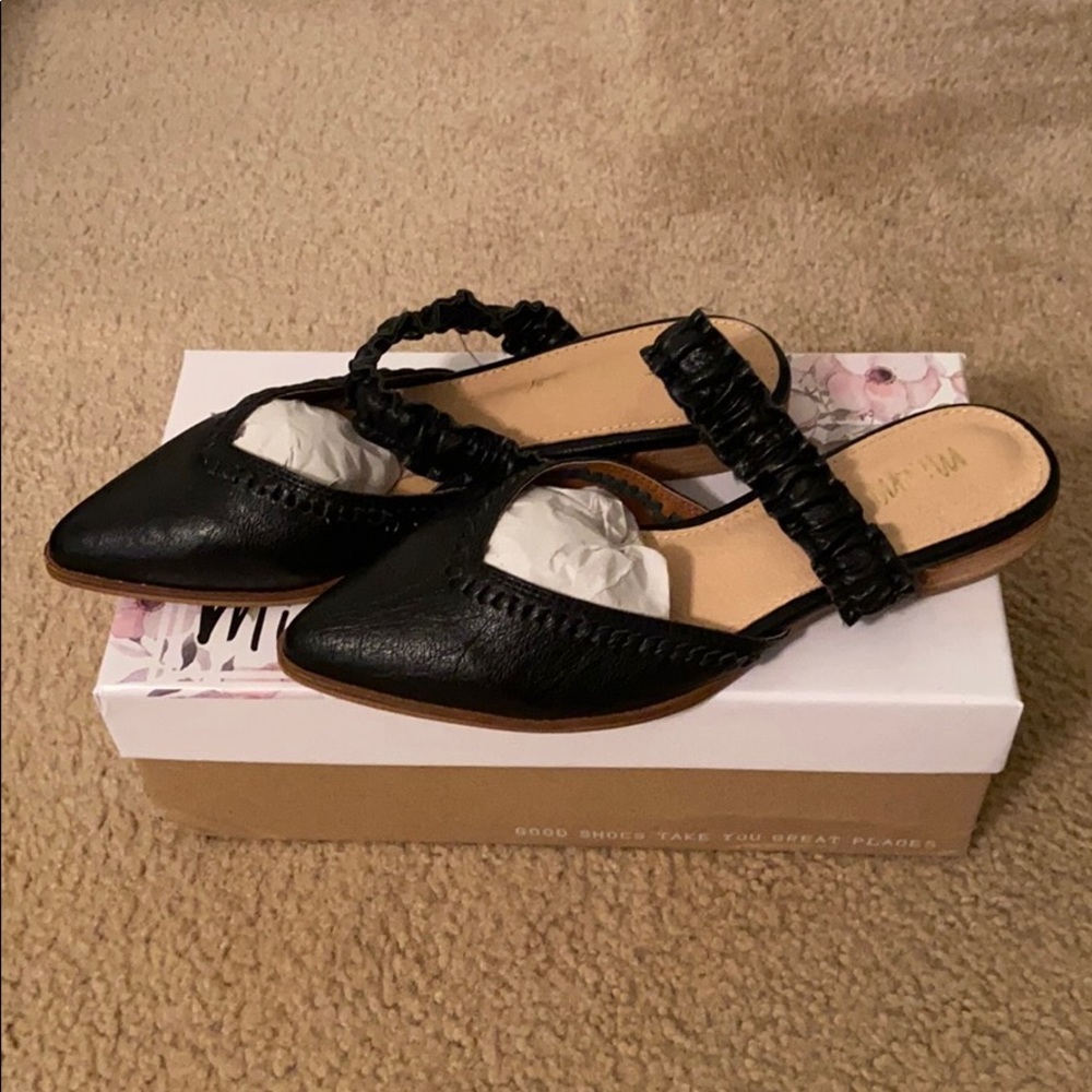 Black Flats - Picture 6 of 7